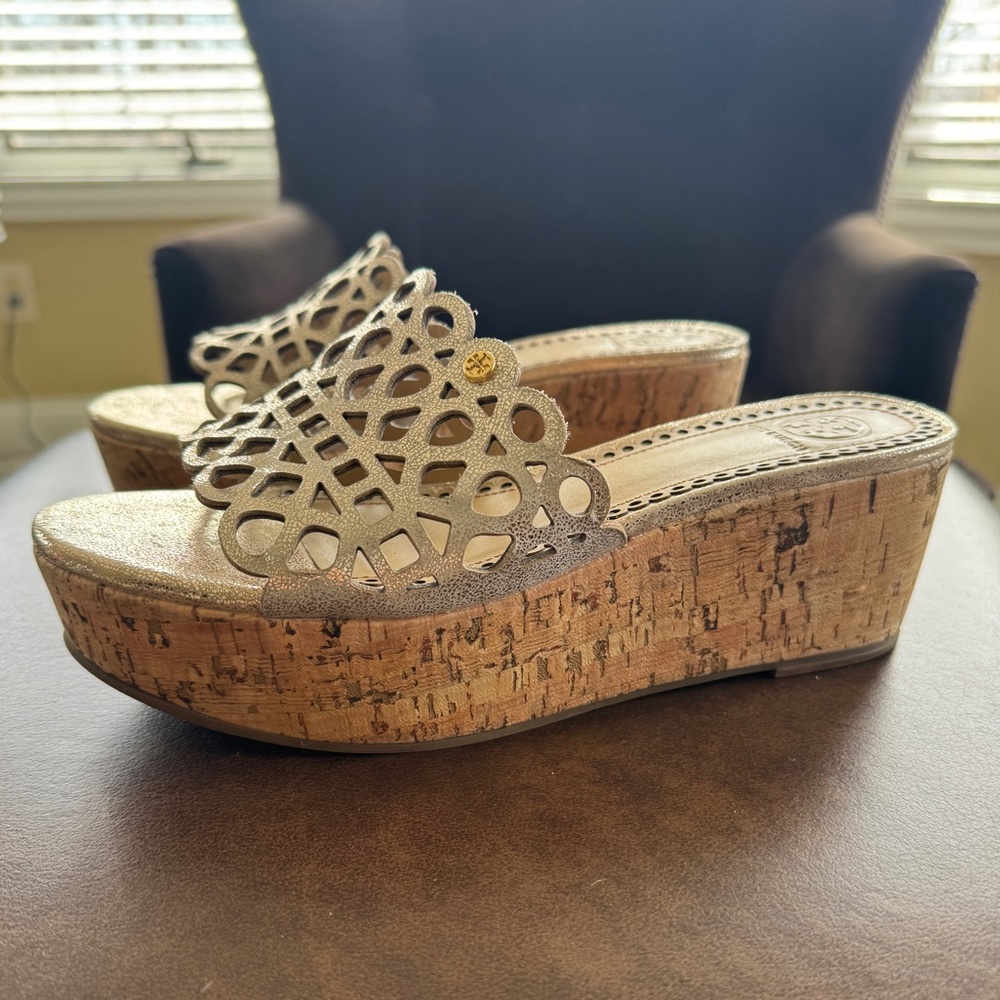 Tory Burch Gold platform cork wedge sandal, size 8 in EUC
